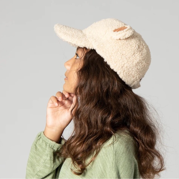 Kids Critter Sherpa Cap - Picture 2 of 9